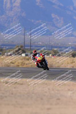 media/Dec-17-2023-CVMA (Sun) [[bf0c04832d]]/Race 2 Amateur Supersport Open/